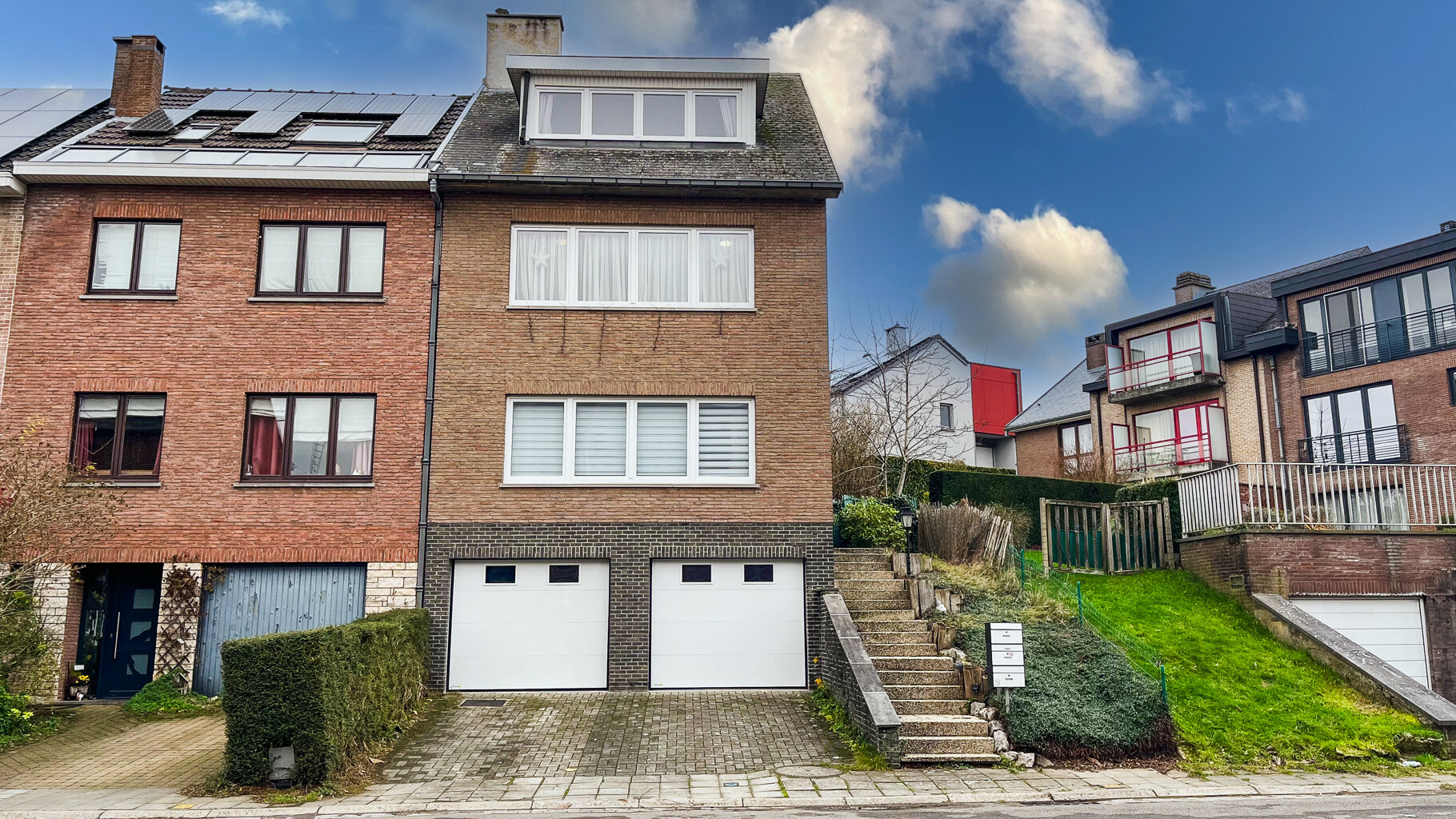 Appartementsgebouw te koop in Eigenbrakel