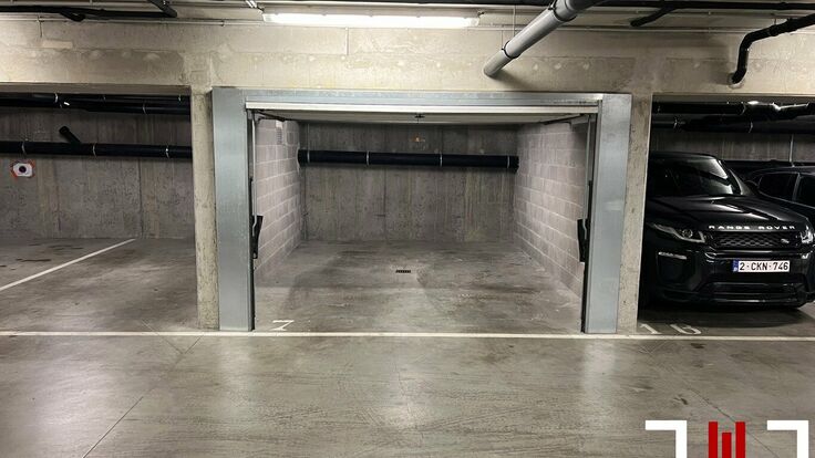 Gesloten garagebox te huur in Brussel