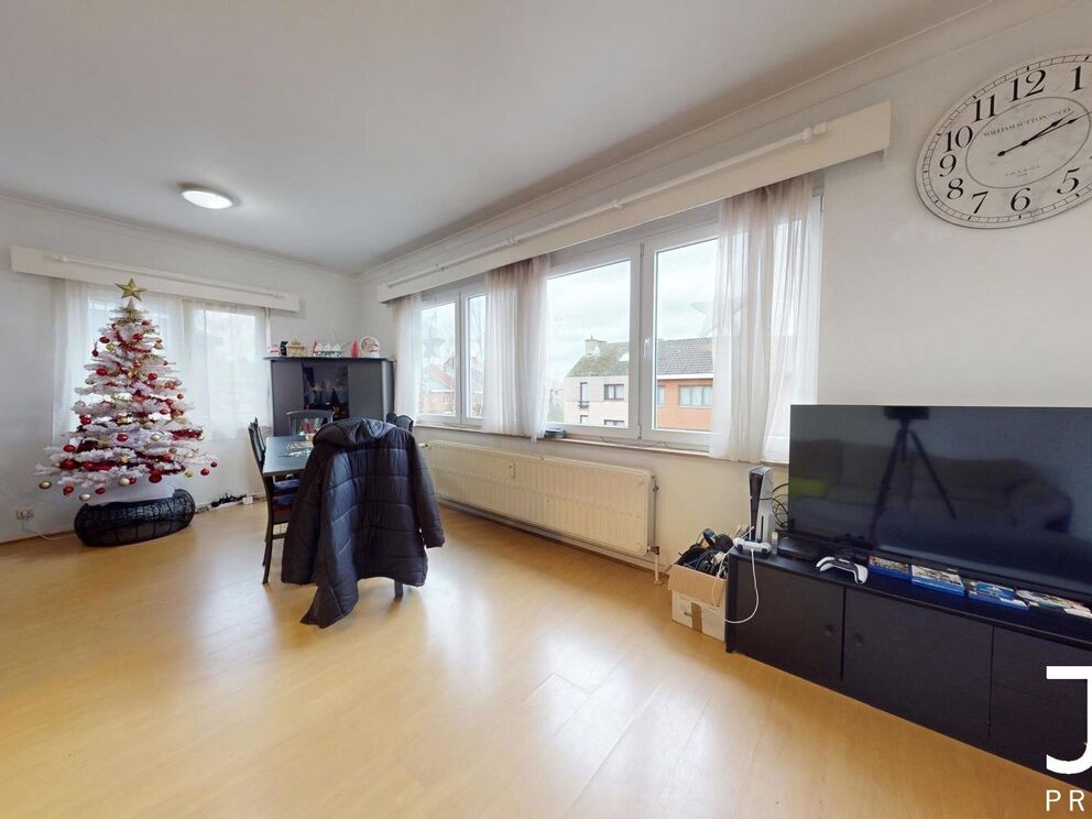 Appartementsgebouw te koop in Eigenbrakel