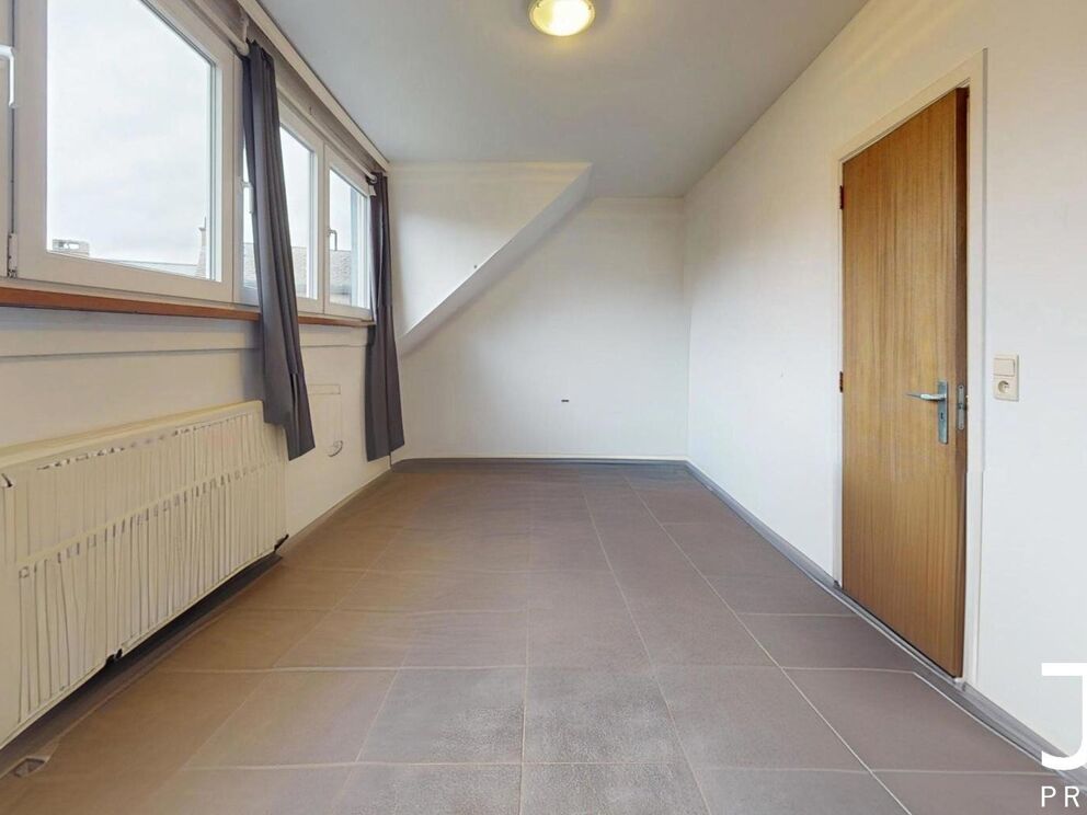 Appartementsgebouw te koop in Eigenbrakel