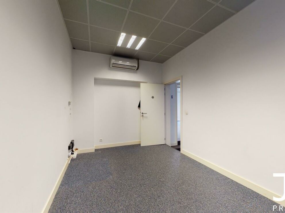 Gebouw voor gemengd gebruik te koop in Brussel